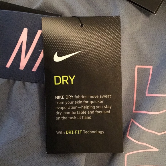 Nike Girls Running Shorts: 16 (XL) - Picture 6 of 8